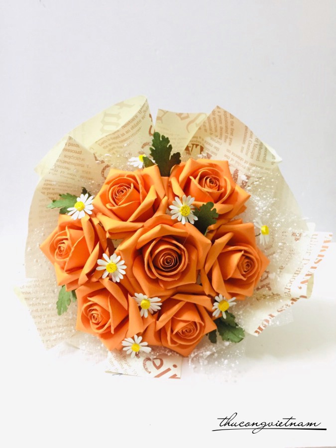 Bó hoa hồng giấy mỹ thuật 7 bông - Cam